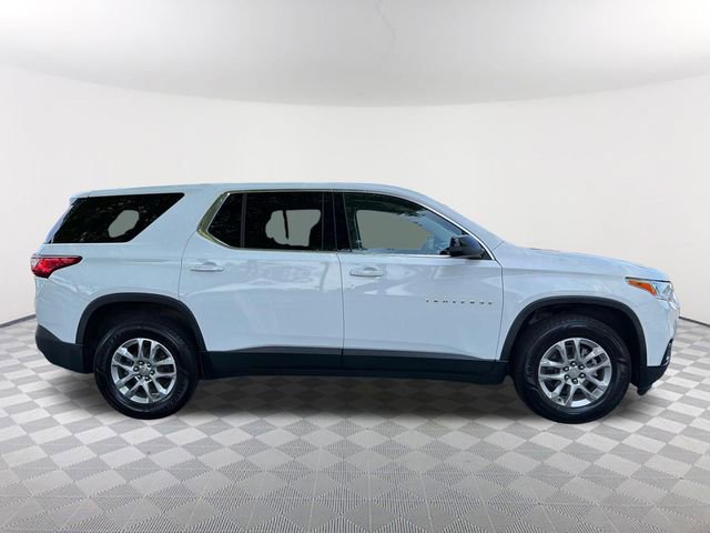 Used 2021 Chevrolet Traverse LS w/ LPO, Floor Liner Package FWD image 4