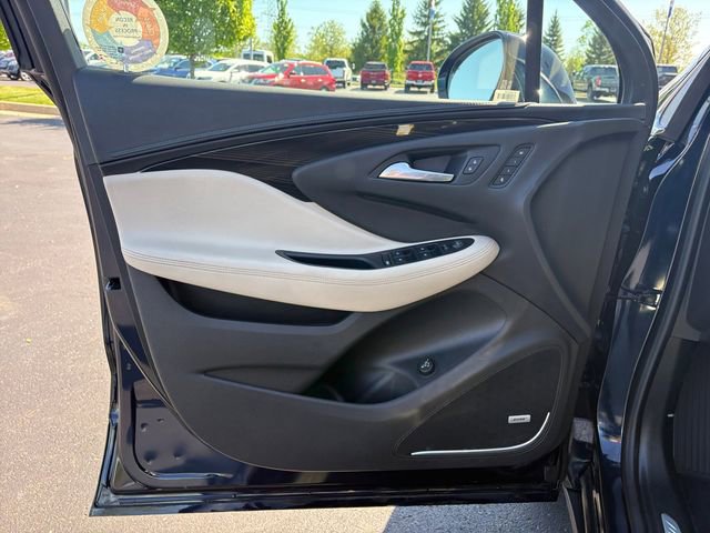Used 2020 Buick Envision Premium w/ Driver Confidence Package AWD/4WD image 18