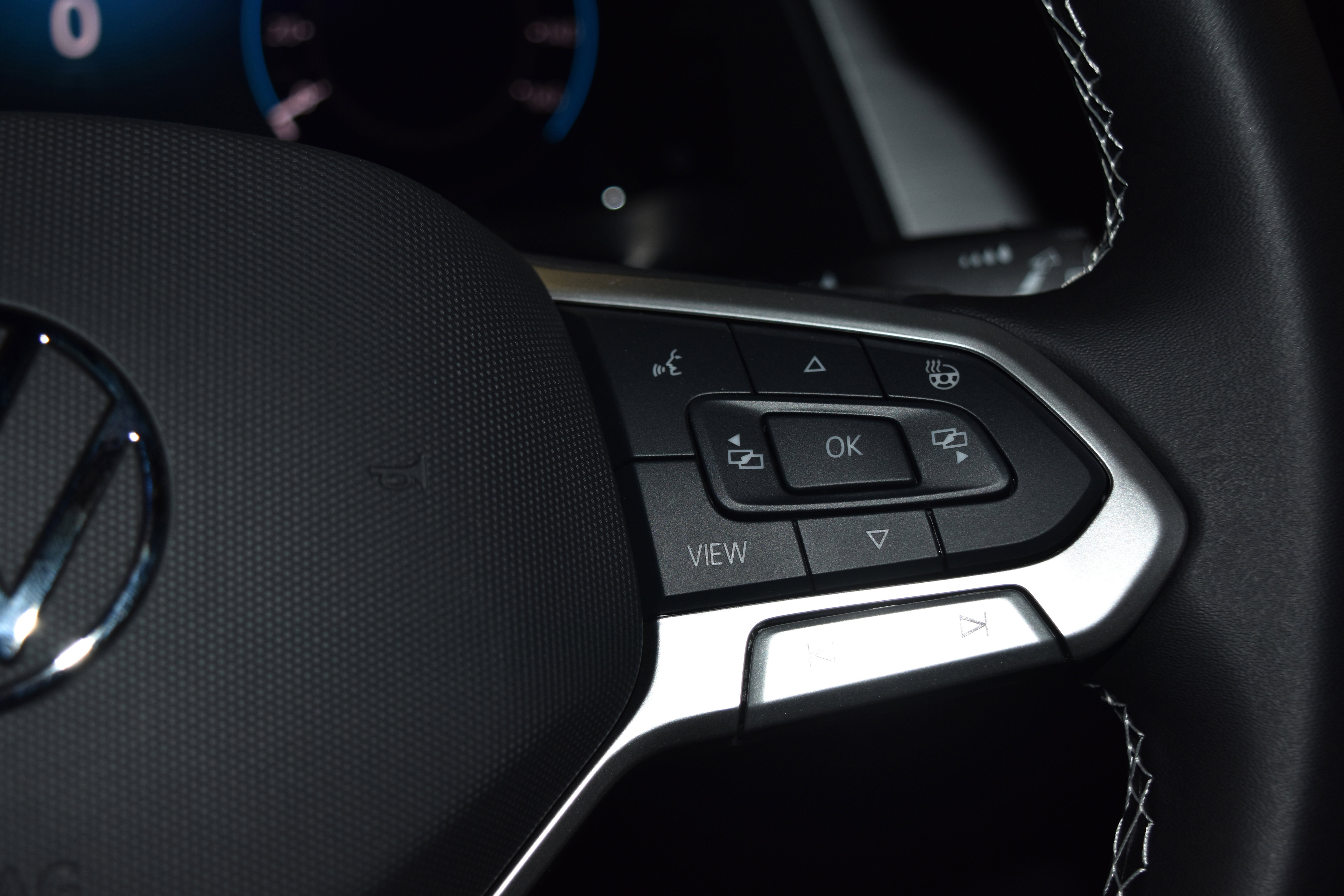 New 2025 Volkswagen Atlas Cross Sport SE image 8