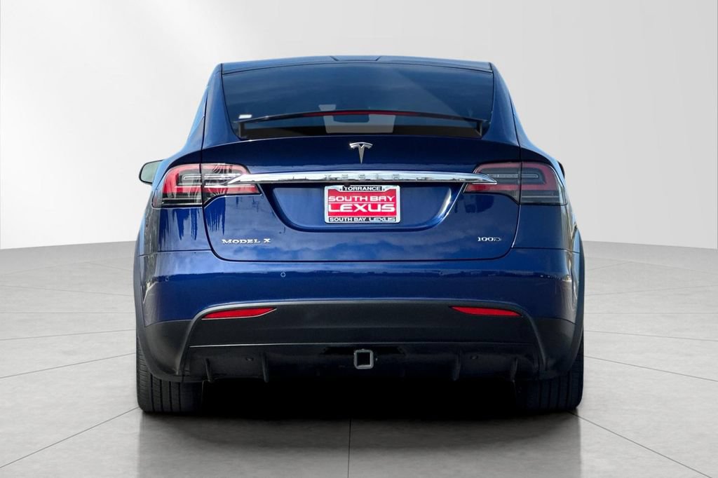 Used 2018 Tesla Model X AWD/4WD image 5