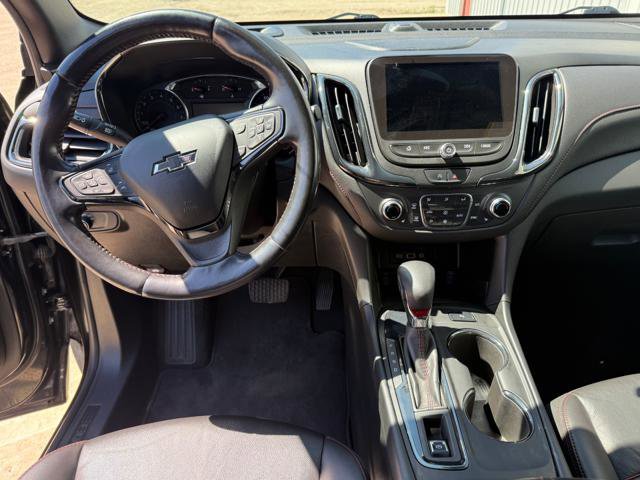 Used 2022 Chevrolet Equinox RS w/ RS Leather Package FWD image 13