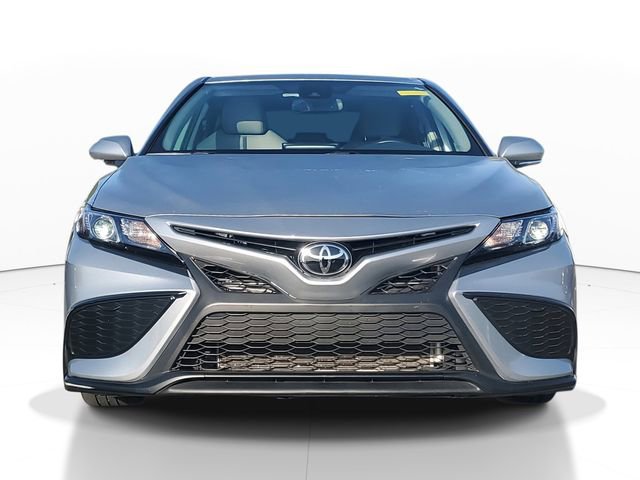 Used 2023 Toyota Camry SE w/ Cold Weather Package image 2
