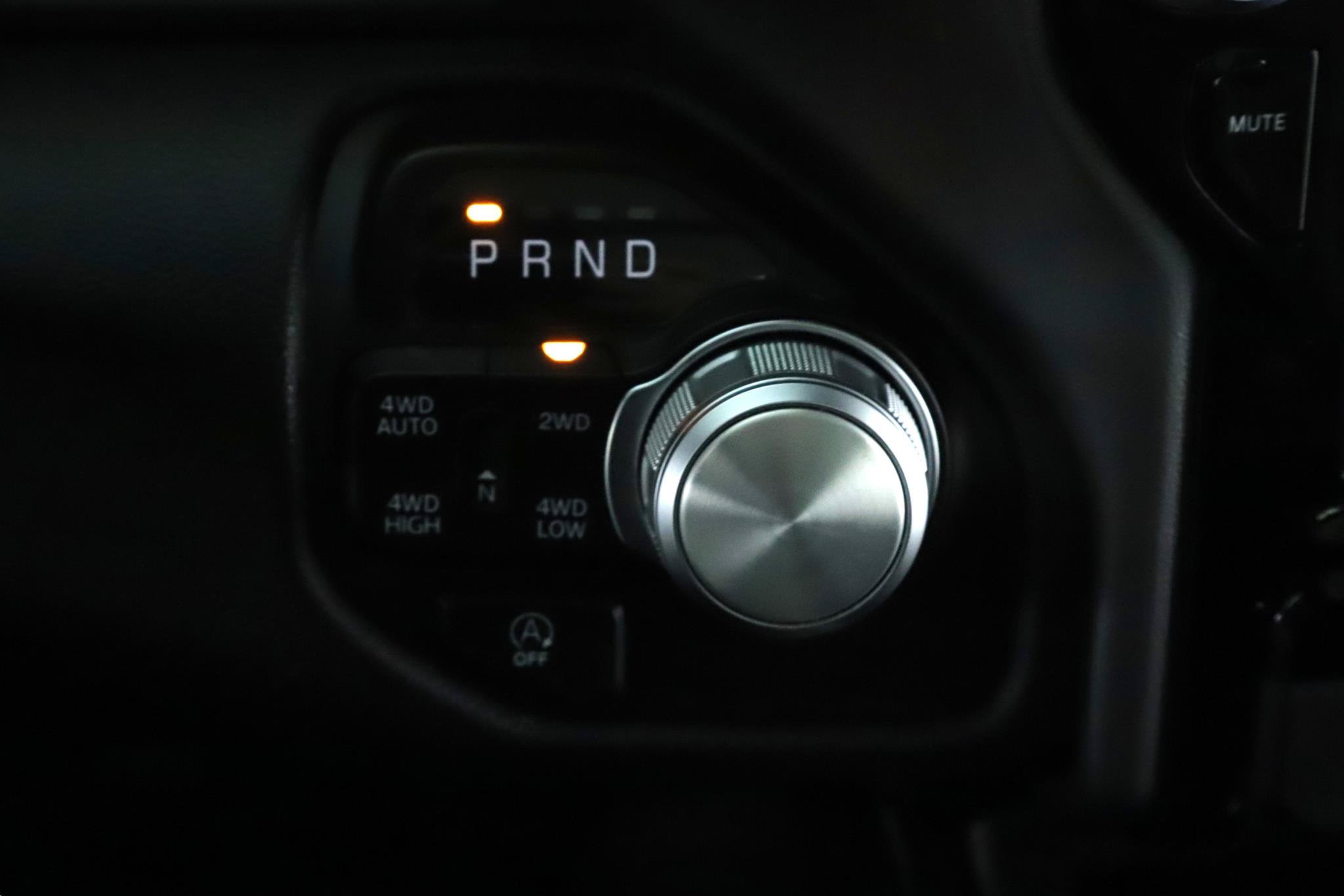 Used 2024 RAM 1500 Laramie AWD/4WD image 16