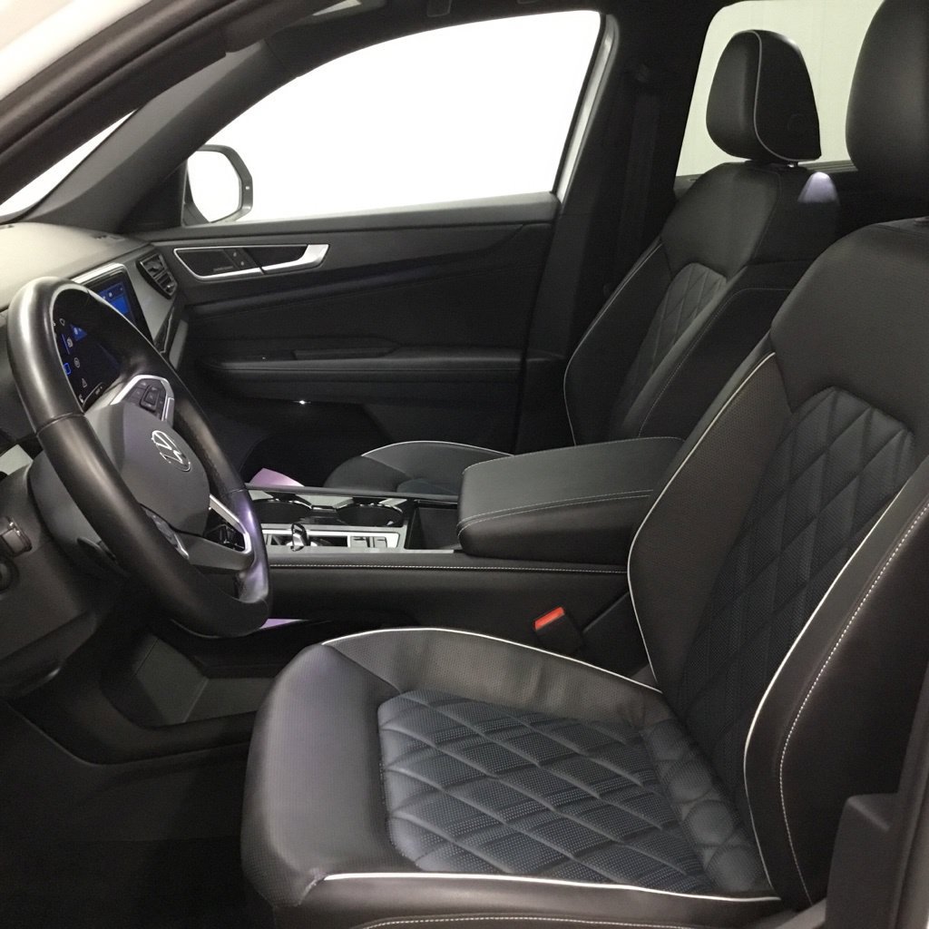 Used 2024 Volkswagen Atlas Cross Sport SEL Premium R-Line AWD/4WD image 6