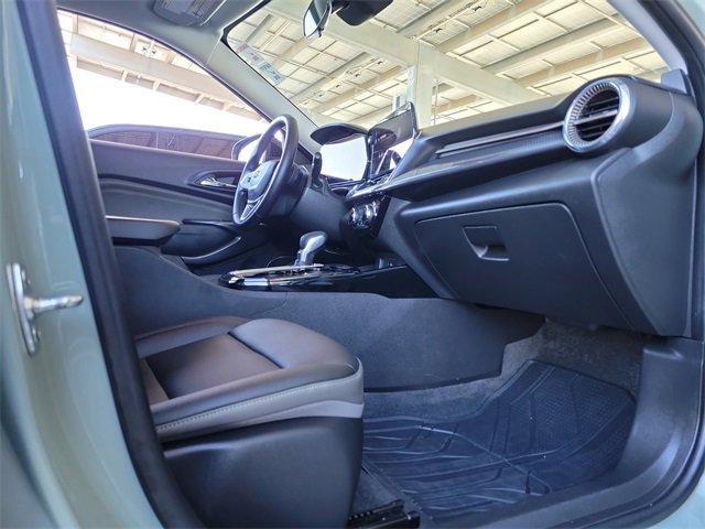 Used 2025 Chevrolet Trax ACTIV w/ Driver Confidence Package image 21