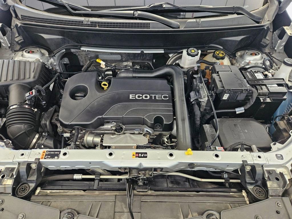 Used 2022 Chevrolet Equinox LT w/ Driver Convenience Package image 32