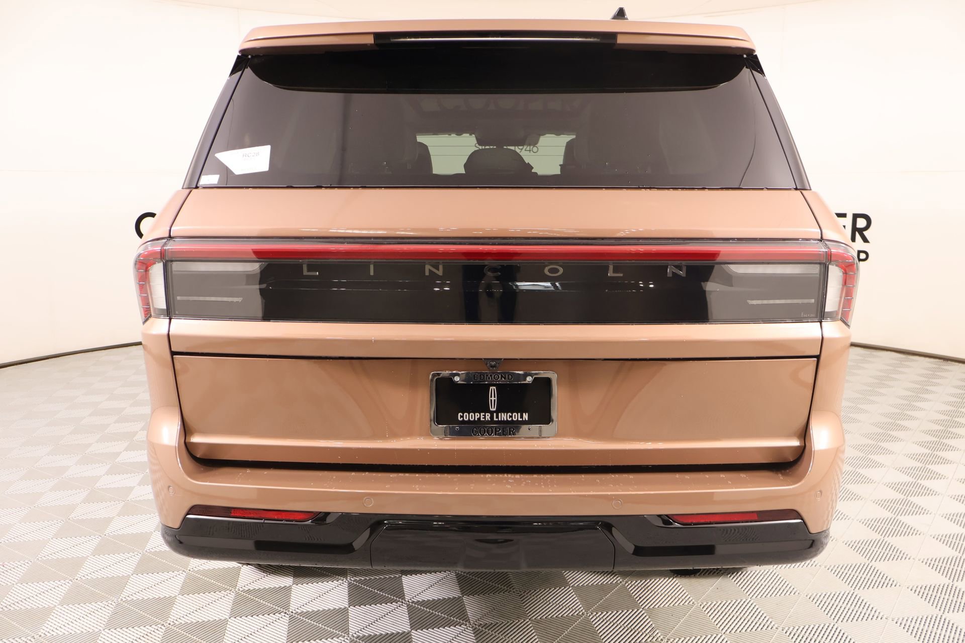 New 2026 Lincoln Navigator Black Label AWD/4WD image 25