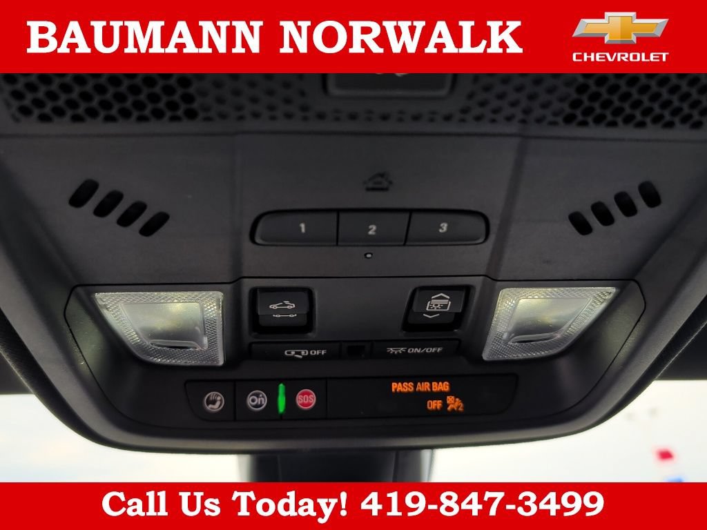 Used 2025 Cadillac XT5 Premium Luxury AWD/4WD image 39