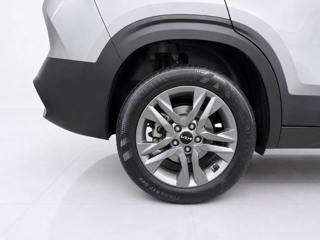 Used 2023 Kia Seltos LX AWD/4WD image 9