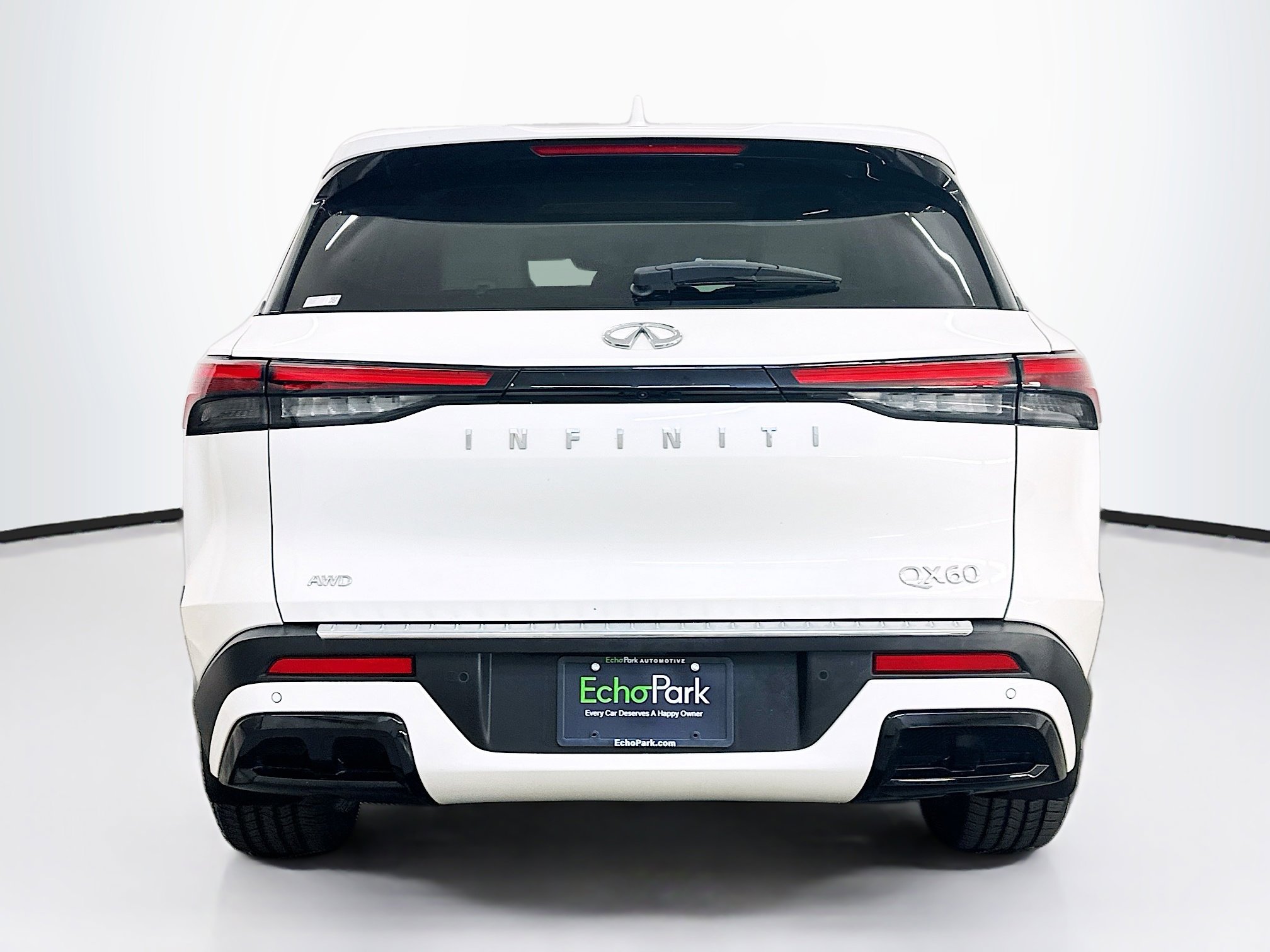 Used 2023 INFINITI QX60 Luxe w/ Performance Audio Package AWD/4WD image 7