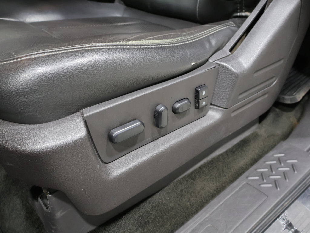 Used 2014 Ford F150 Lariat w/ Equipment Group 502A Luxury AWD/4WD image 18
