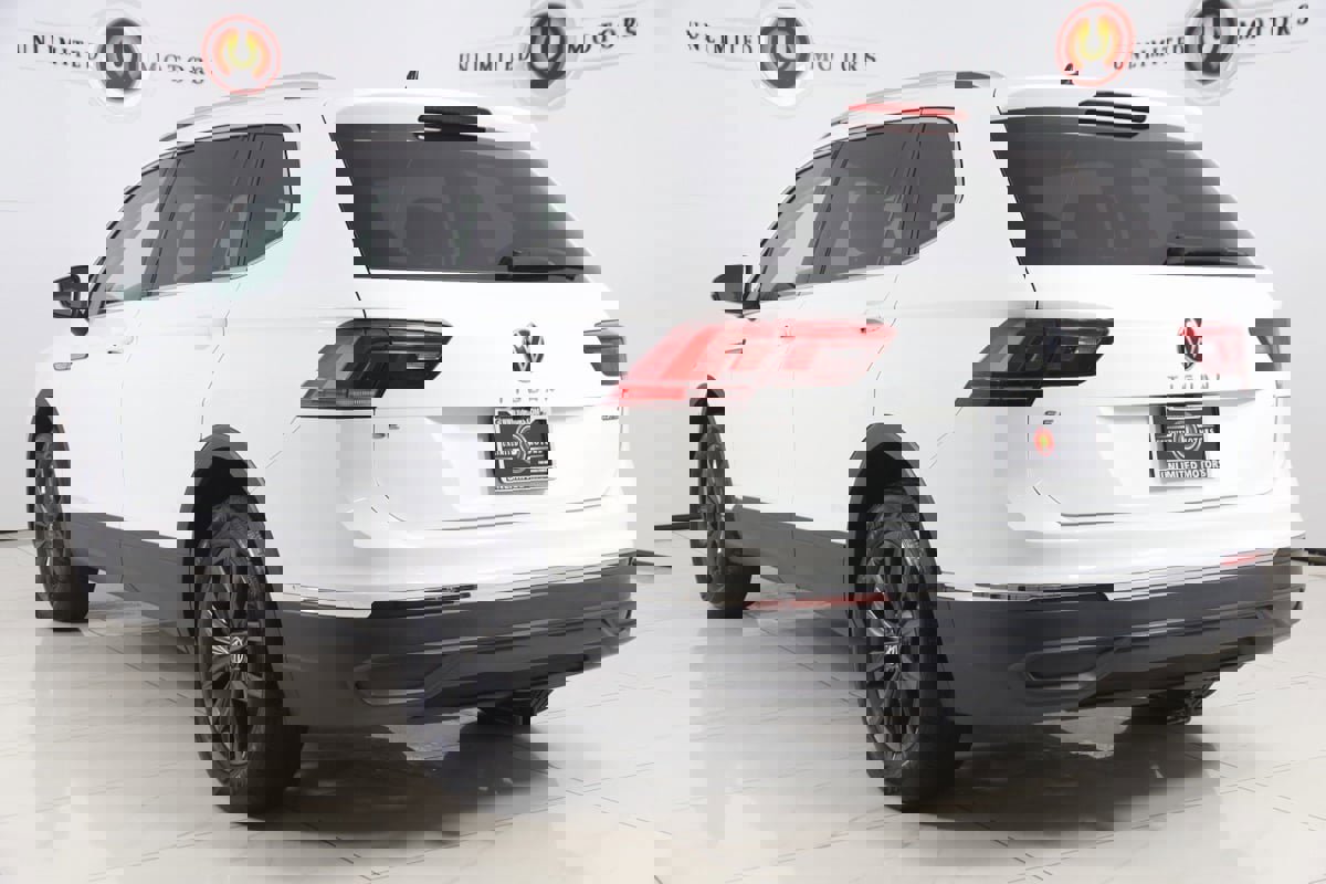 Used 2024 Volkswagen Tiguan SE image 4