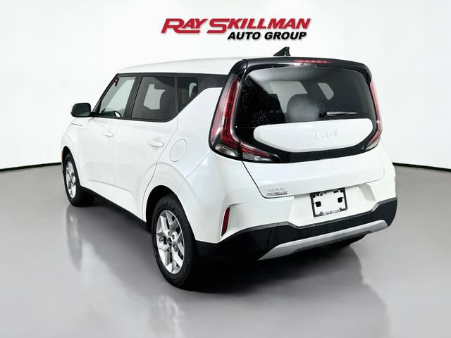 Used 2025 Kia Soul LX FWD image 5