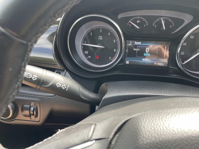 Used 2020 Buick Envision Essence w/ Experience Buick Package AWD/4WD image 35