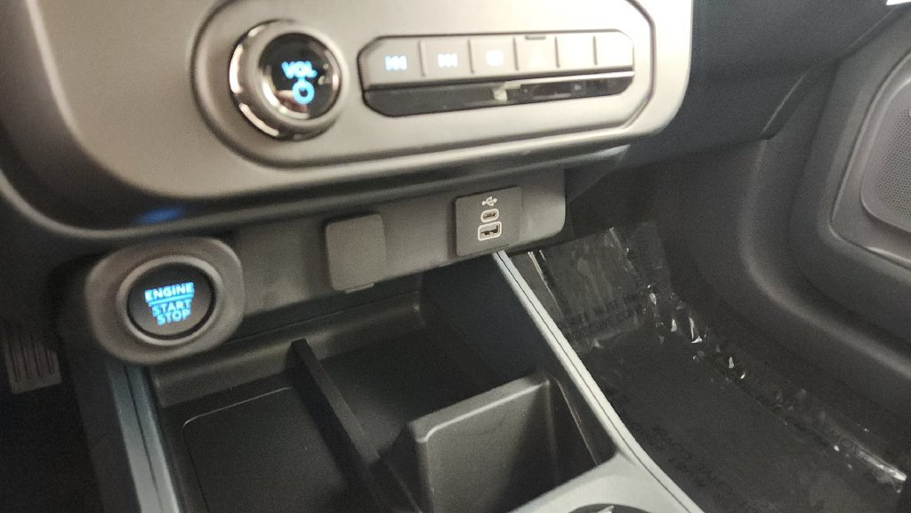 New 2026 Ford Maverick Lobo AWD/4WD image 18