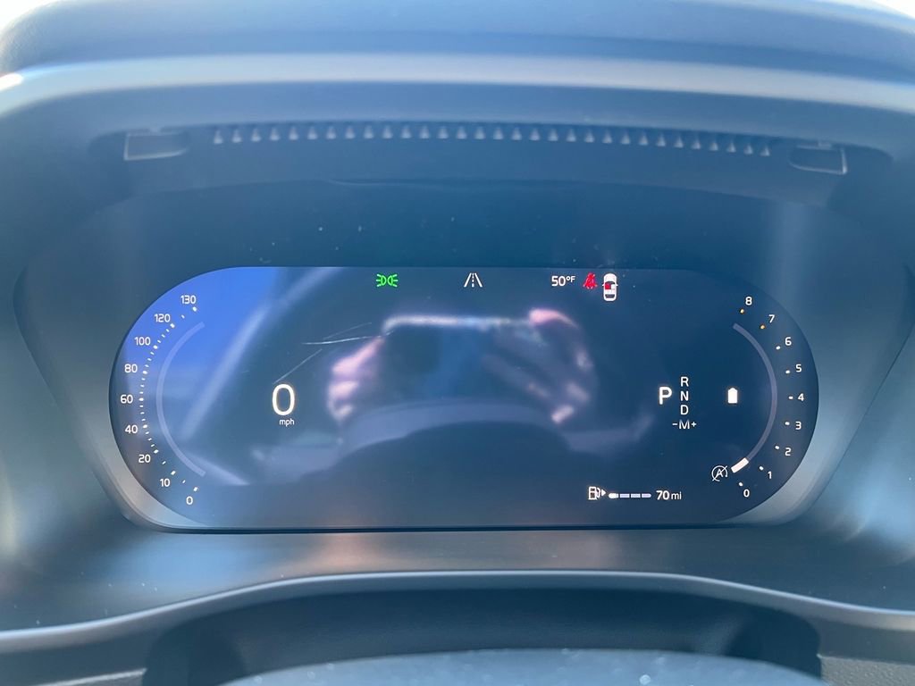 New 2026 Volvo XC40 B5 Plus w/ Climate Package AWD/4WD image 14