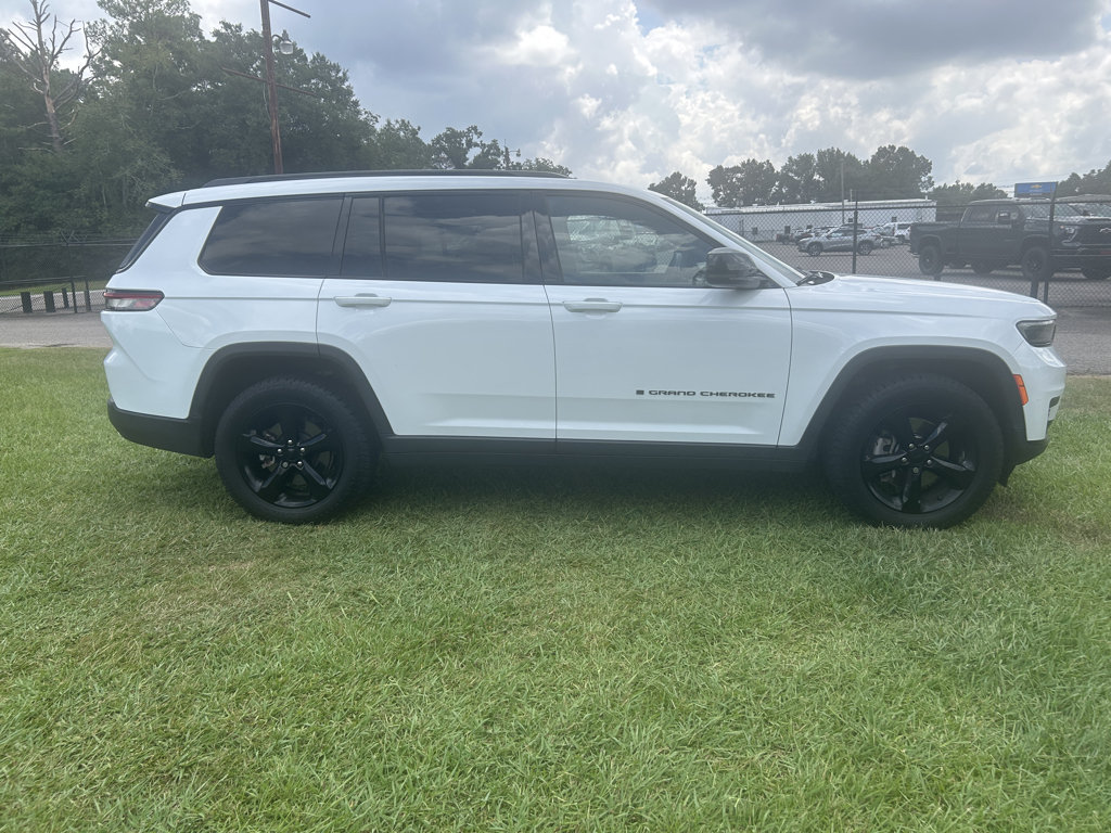 Used 2021 Jeep Grand Cherokee L Laredo RWD image 8