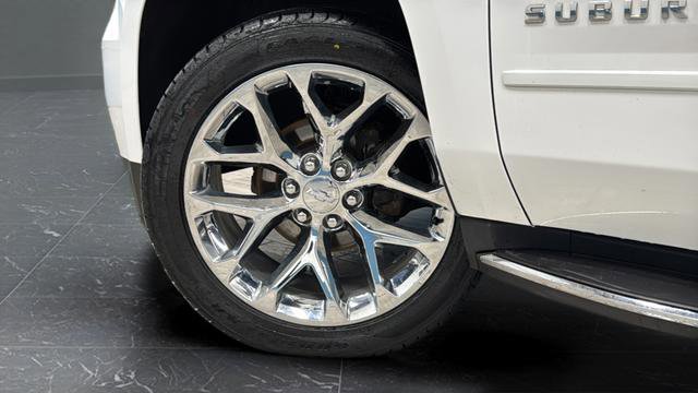 Used 2020 Chevrolet Suburban Premier AWD/4WD image 36