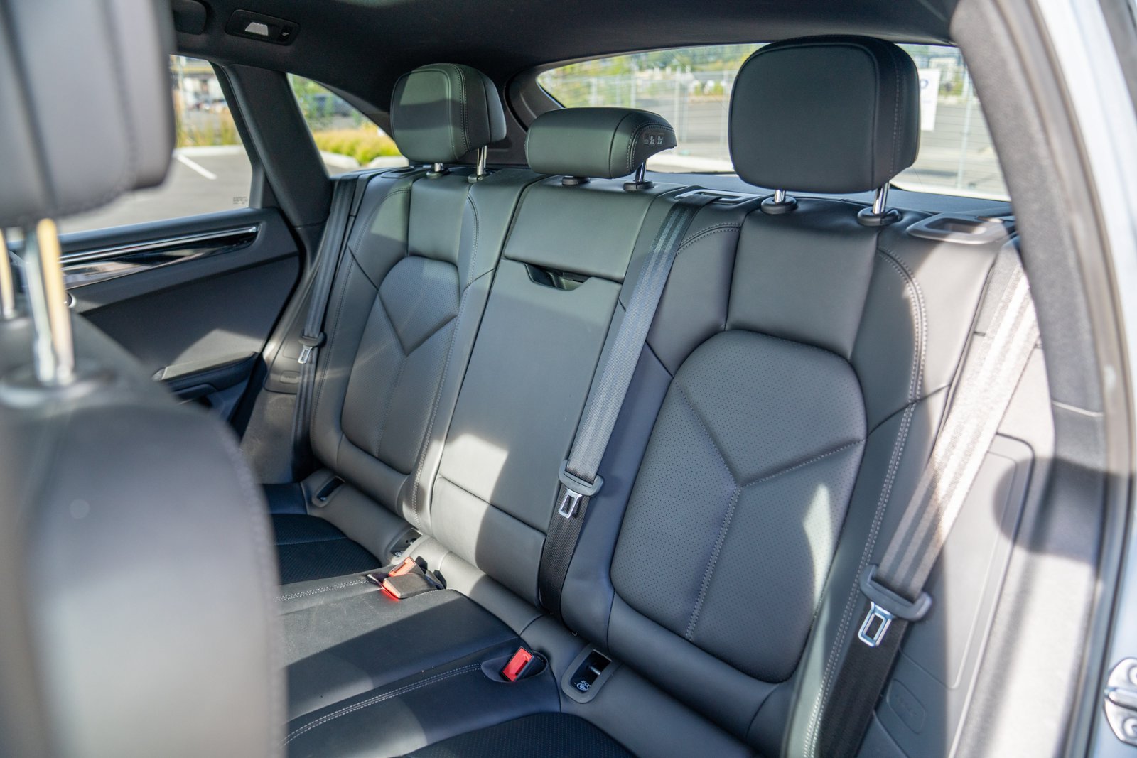Certified 2026 Porsche Macan AWD/4WD image 22