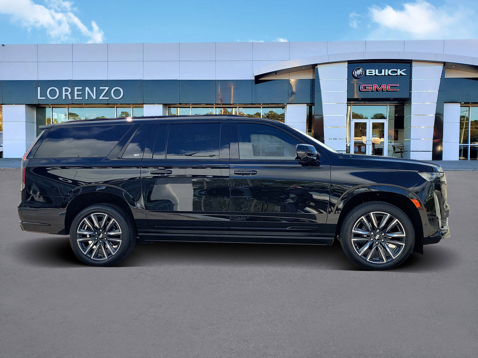 Used 2023 Cadillac Escalade ESV Sport Platinum image 4