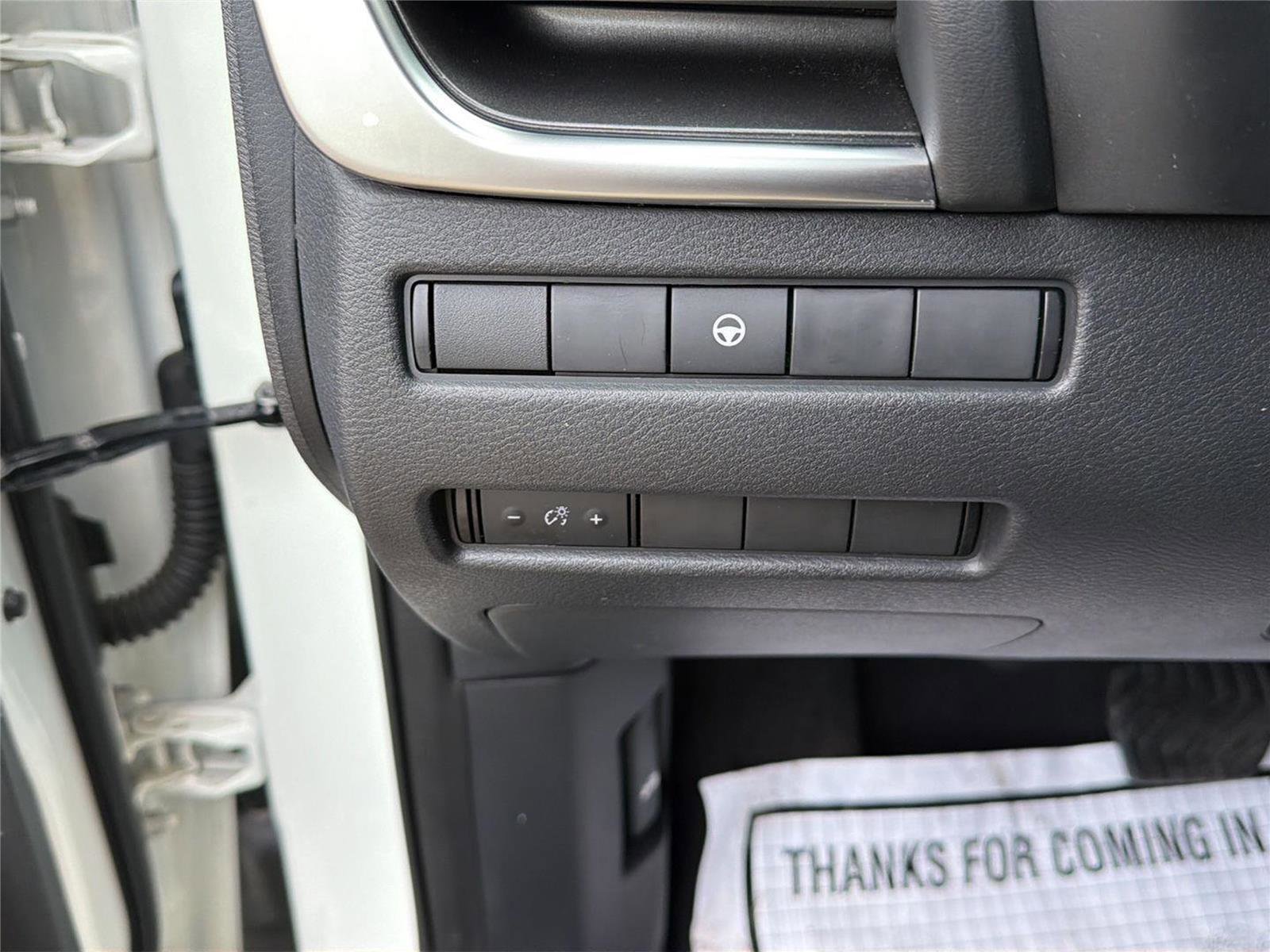 Used 2021 Nissan Rogue SV AWD/4WD image 11