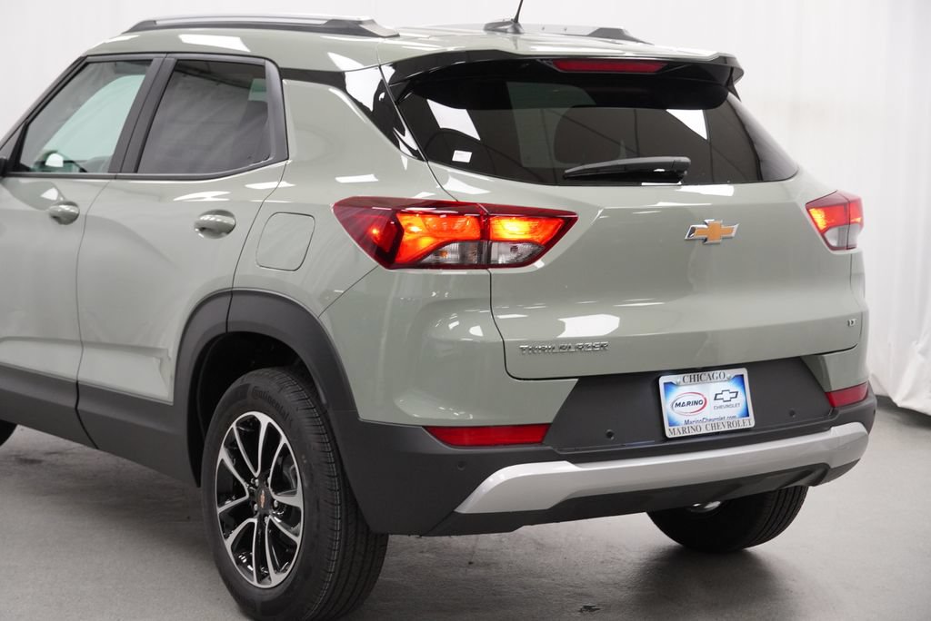New 2026 Chevrolet TrailBlazer LT w/ LT Cold Weather Package FWD image 37