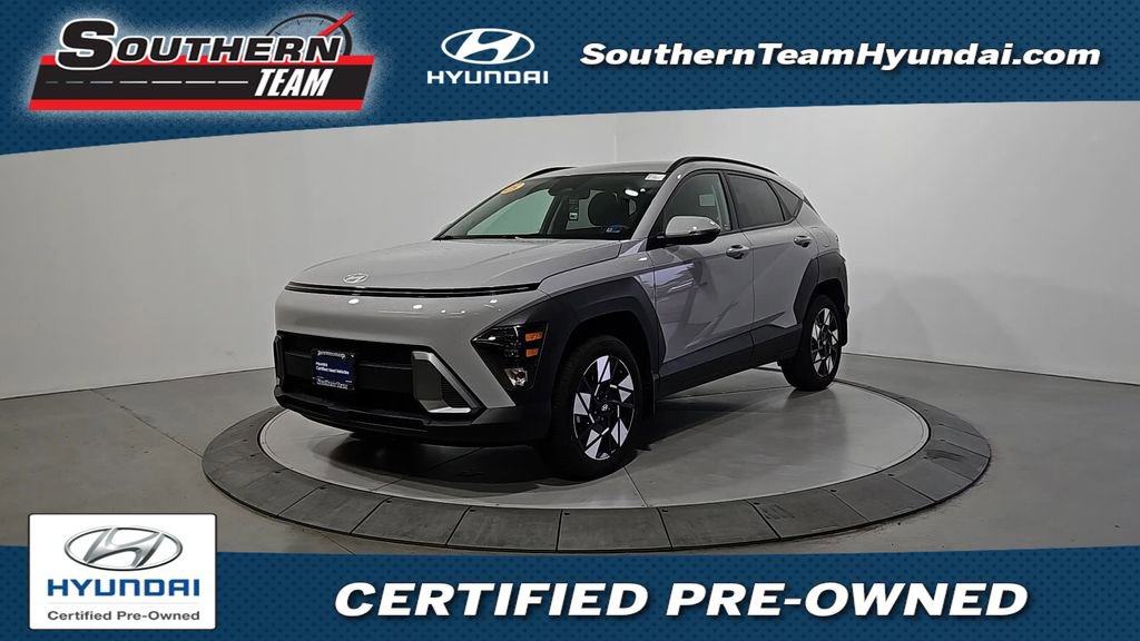 Certified 2025 Hyundai Kona SEL AWD/4WD image 1