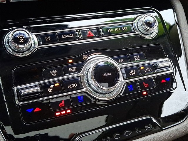 Certified 2022 Lincoln Corsair Reserve w/ Elements Package image 16