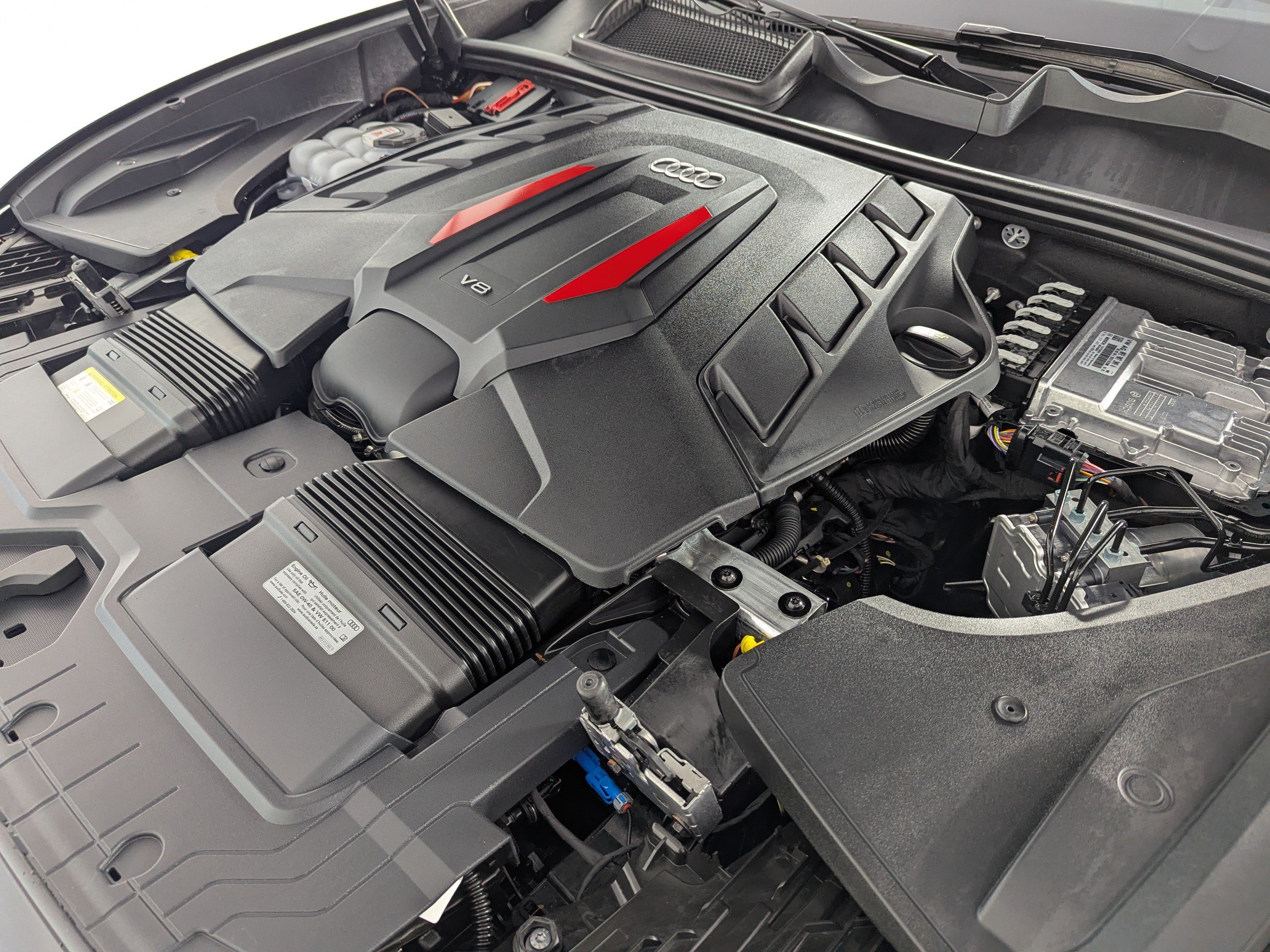 Certified 2026 Audi SQ8 Prestige AWD/4WD image 30