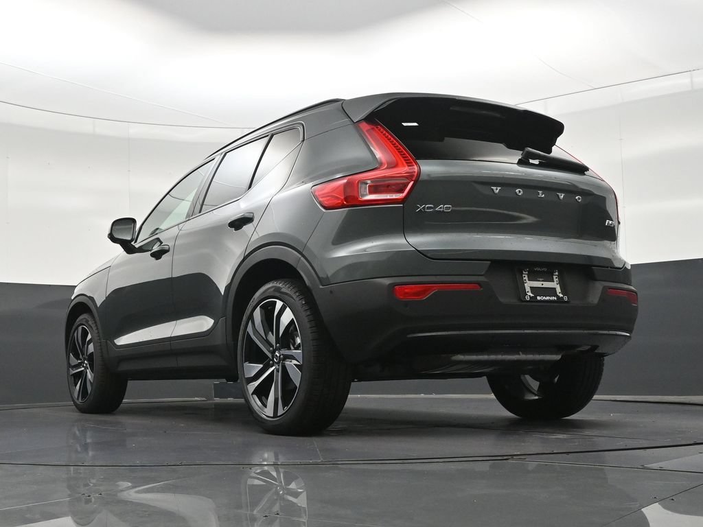 New 2026 Volvo XC40 B5 Plus AWD/4WD image 23