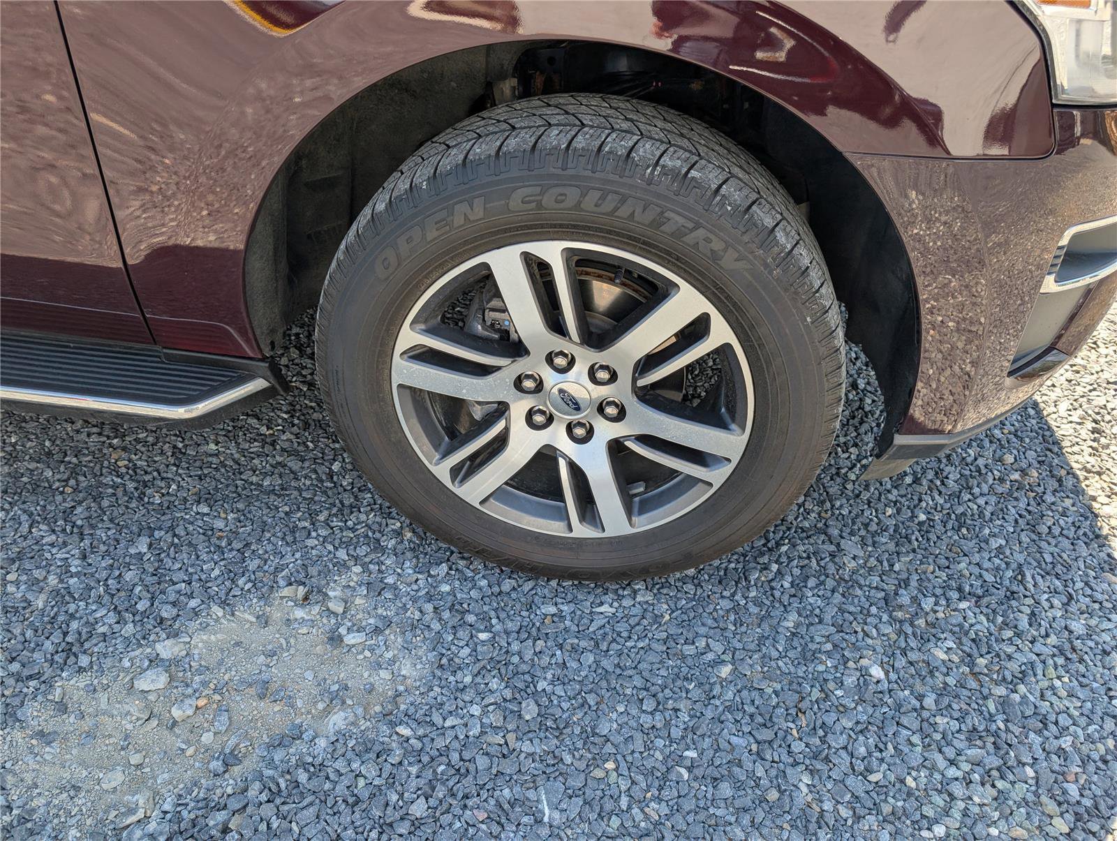 Used 2023 Ford Expedition Limited image 9