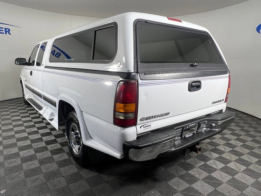 Used 2000 Chevrolet Silverado 2500 LS RWD image 3