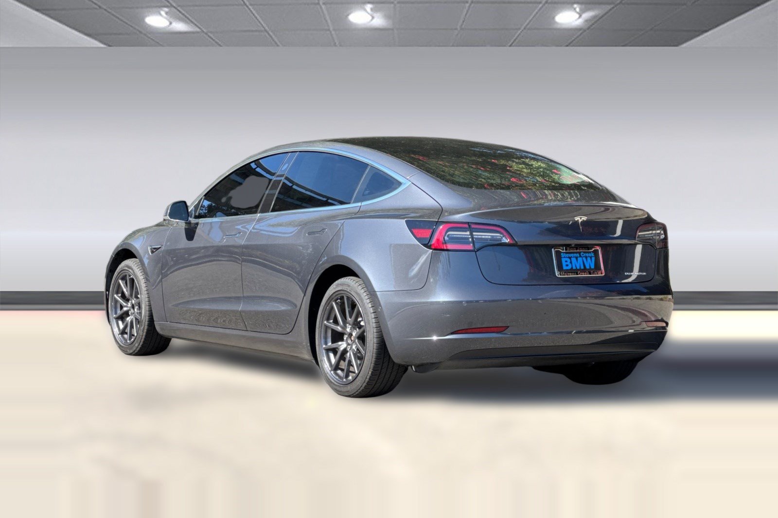 Used 2018 Tesla Model 3 Long Range RWD image 3