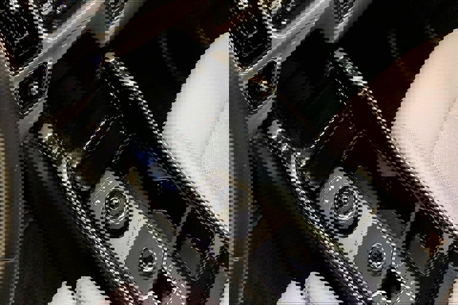 Used 2023 Kia Sorento SX Prestige w/ Panoramic Sunroof Package AWD/4WD image 17