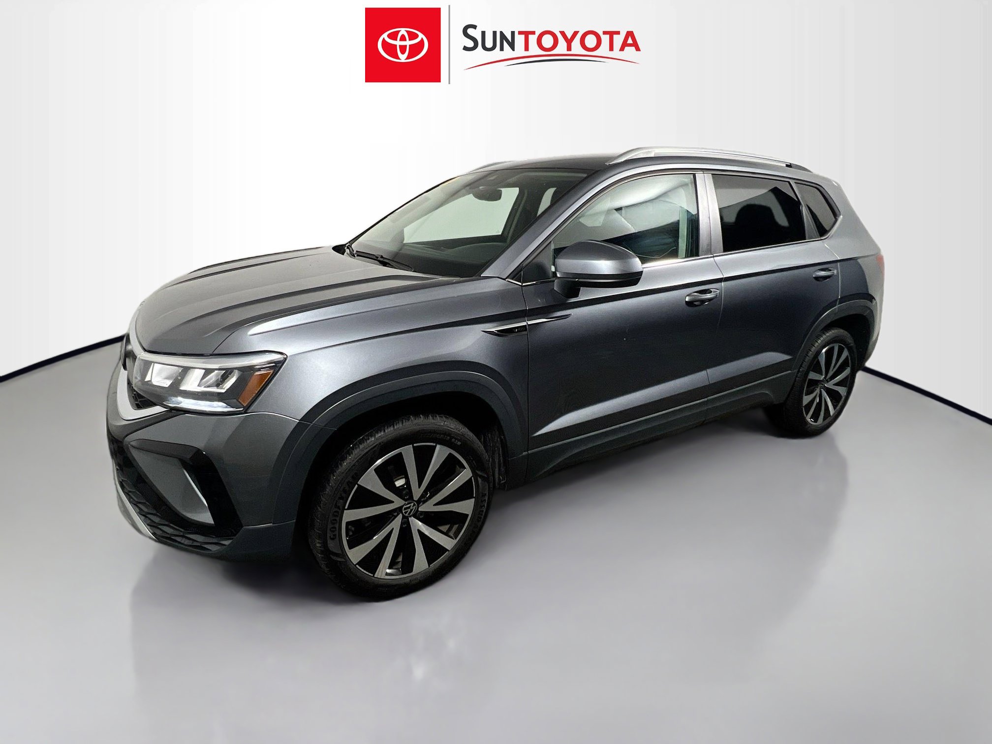 Used 2024 Volkswagen Taos SE image 9