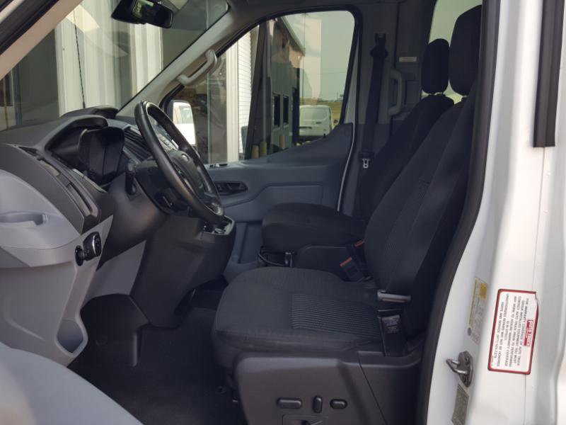 Used 2017 Ford Transit 150 XLT RWD image 22