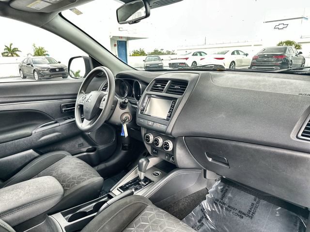 Used 2023 Mitsubishi Outlander Sport AWD image 29