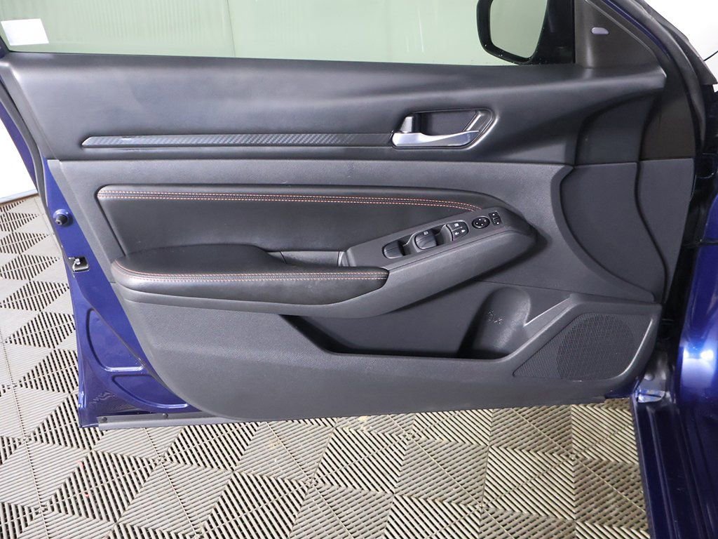 Used 2022 Nissan Altima 2.0 SR image 22