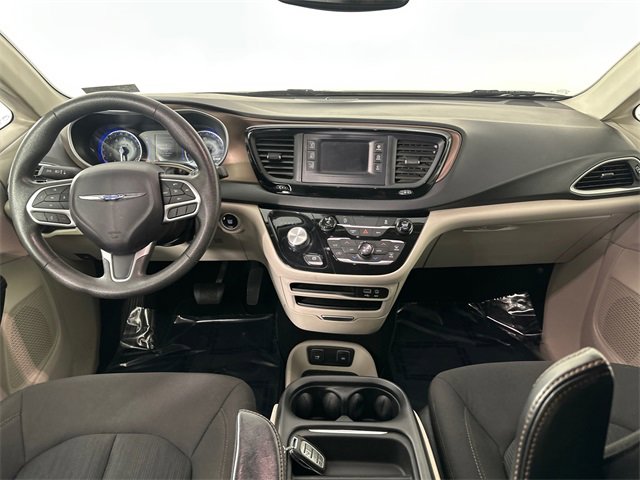 Certified 2017 Chrysler Pacifica Touring Plus image 17