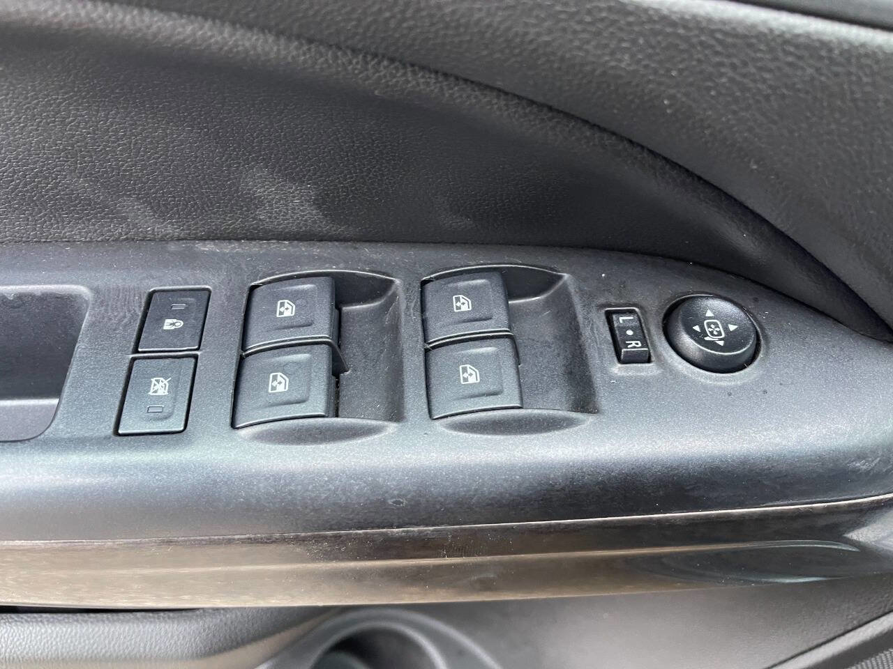 Used 2017 GMC Canyon SLE w/ SLE Convenience Package image 17