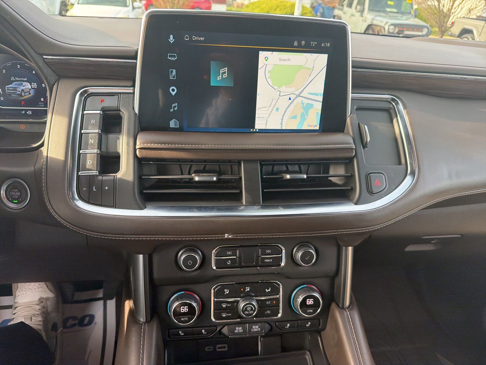 Used 2023 Chevrolet Tahoe LT w/ LT Signature Package AWD/4WD image 11