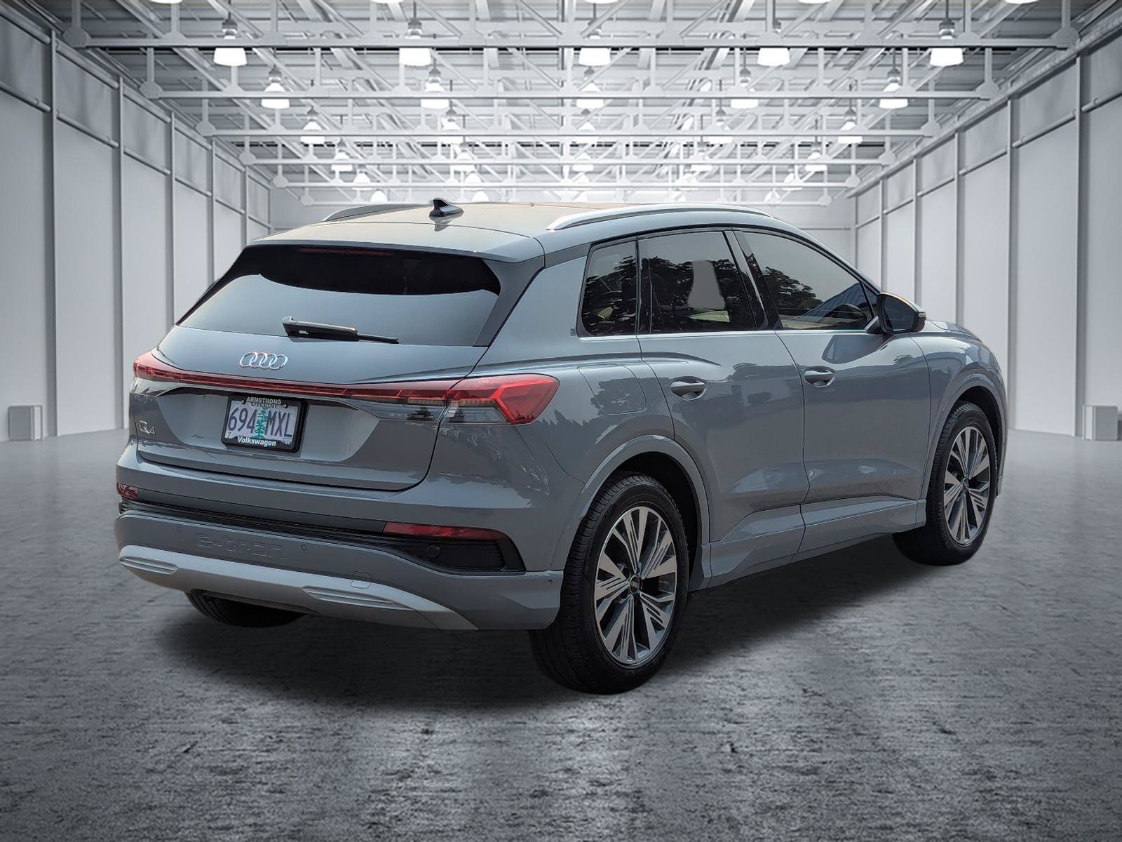 Used 2023 Audi Q4 e-tron Premium Plus w/ Premium Plus RWD image 5