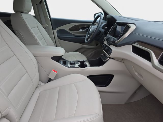 Used 2024 GMC Terrain Denali w/ Denali Premium Package AWD/4WD image 12