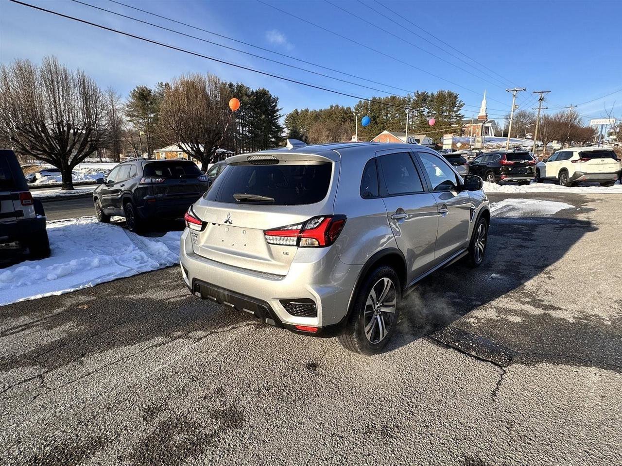 Used 2024 Mitsubishi Outlander Sport AWD image 6