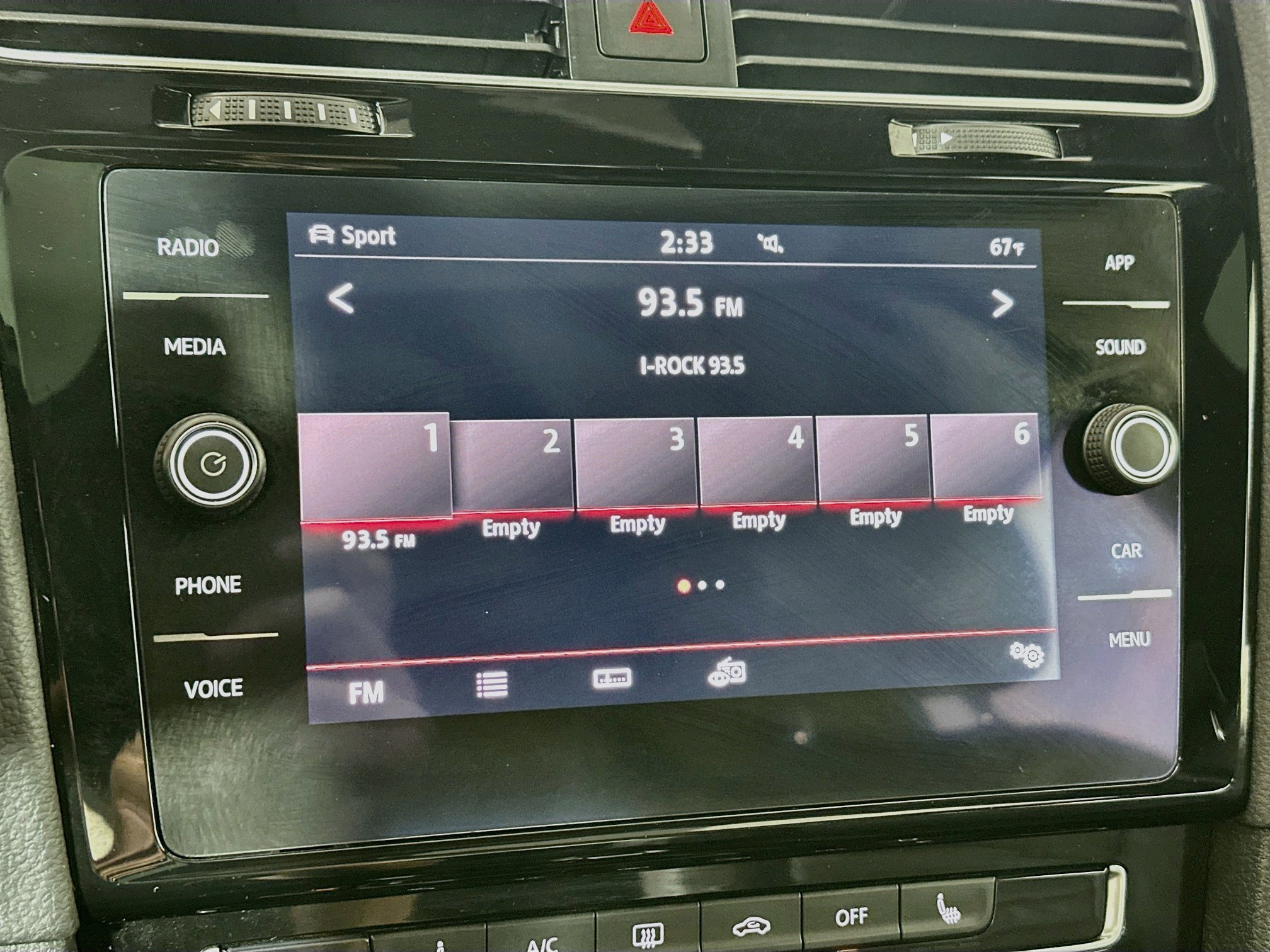 Used 2019 Volkswagen GTI SE FWD image 14