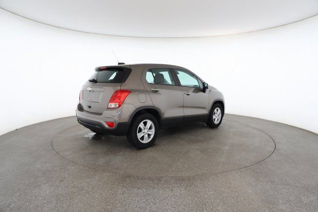 Used 2020 Chevrolet Trax LS image 18