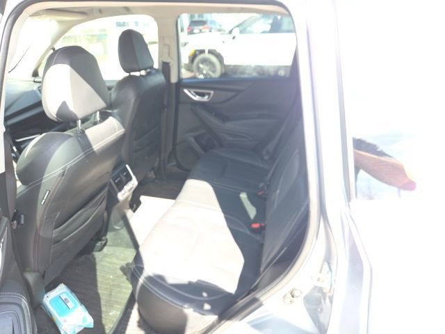 Used 2021 Subaru Forester Touring image 6