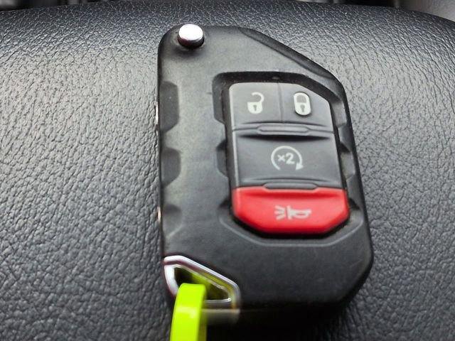 Used 2022 Jeep Wrangler Unlimited Sahara image 37