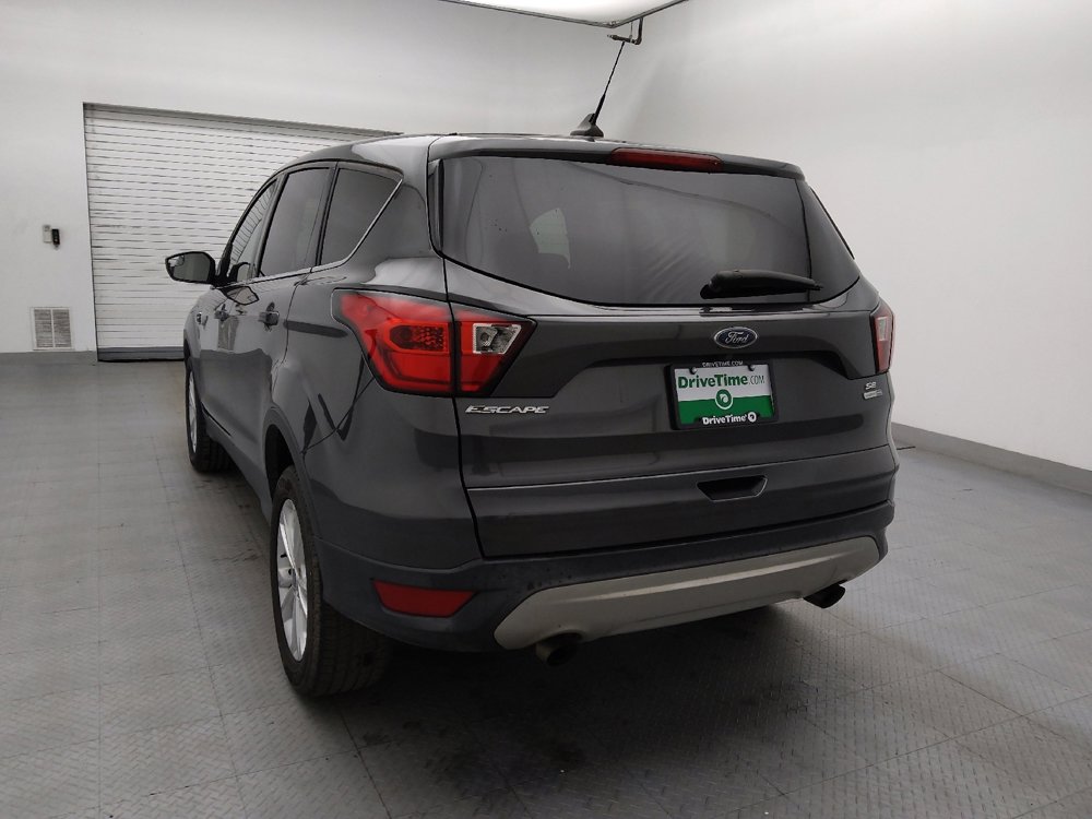 Used 2019 Ford Escape SE image 6