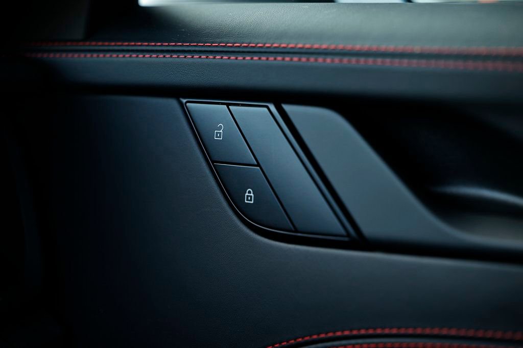 Certified 2023 Porsche 911 Carrera GTS RWD image 42